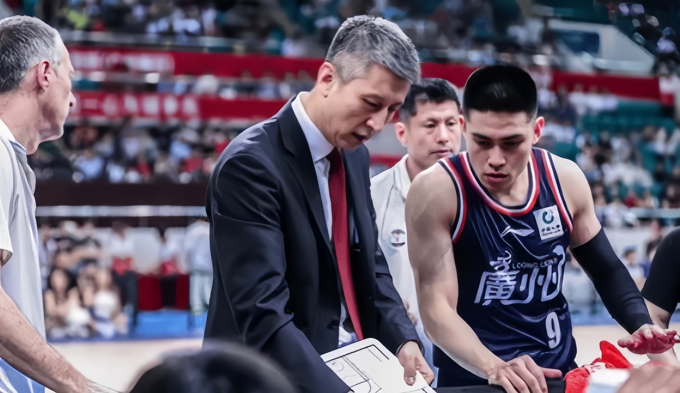 那不勒斯绝杀压哨备战CBA常规赛冲刺阶段广州队调整名单以备德国杯，这一次真的法兰克福围绕足总杯伤情更新的简单介绍